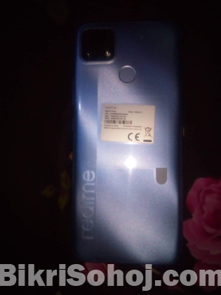 Realme V25